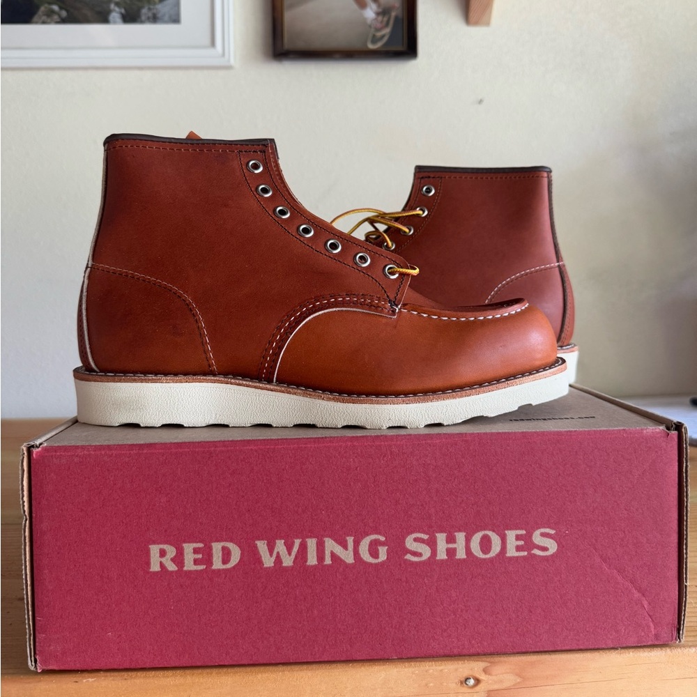 NEW Red Wing Men’s Moc 6-Inch Boot - Size 10